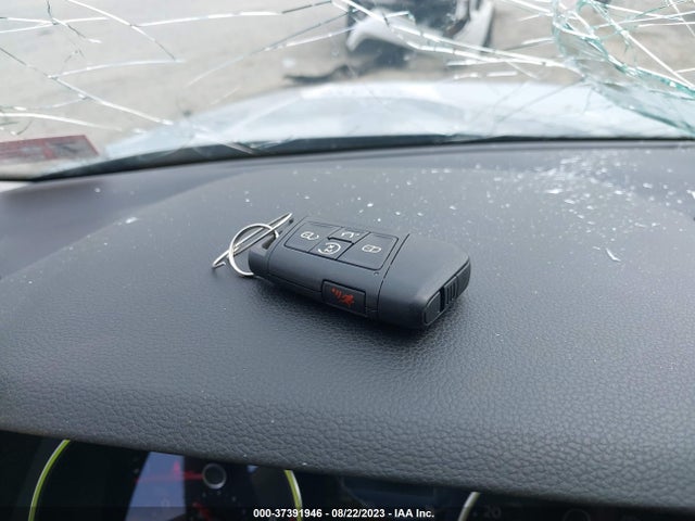 3VV2B7AX6JM013942 Volkswagen Tiguan Sel/se