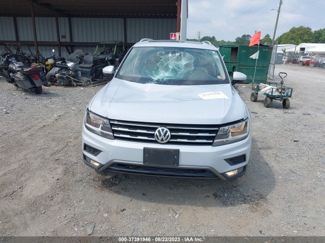 3VV2B7AX6JM013942 Volkswagen Tiguan Sel/se
