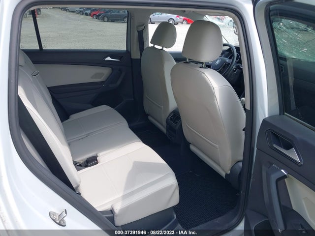 3VV2B7AX6JM013942 Volkswagen Tiguan Sel/se