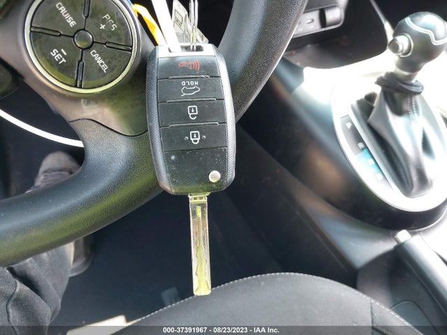 KIA SOUL + 2018 KNDJP3A51J7592125 Image 11