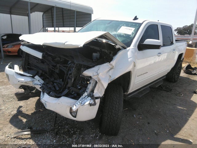Chevrolet Silverado 1500 Lt 2018 3GCUKREC1JG413433 Image 2