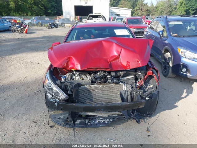 2018 HYUNDAI ELANTRA GT VIN: KMHH35LE7JU017155
