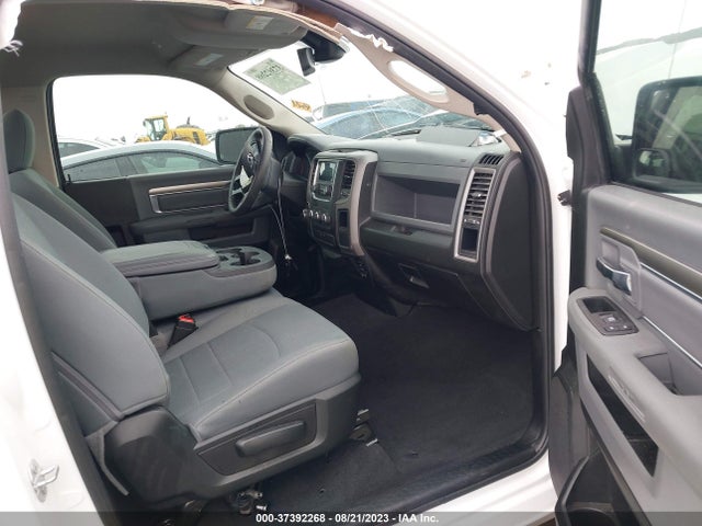 3C6JR6AT4KG511450 RAM 1500 Classic Tradesman