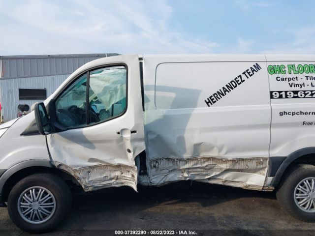 1FTYR1ZM1GKA90827 Ford TRANSIT CARGO VAN