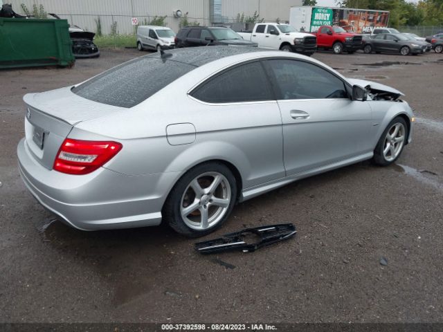 WDDGJ4HB0EG204861 Mercedes-Benz C-class C 250