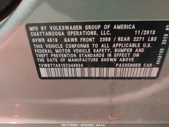 1VWBT7A31EC049924 Volkswagen Passat Se W/sunroof