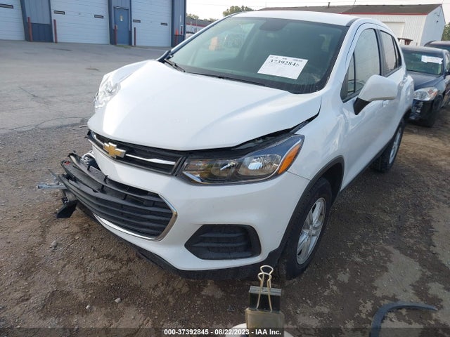Chevrolet TRAX LS 2020 KL7CJNSB1LB050773 Image 2