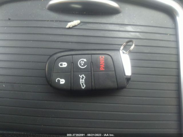 2C3CDXHG0HH631256 Dodge Charger Sxt