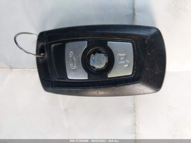WBA3C3G53FNT52361 BMW 3 Series 320i Xdrive