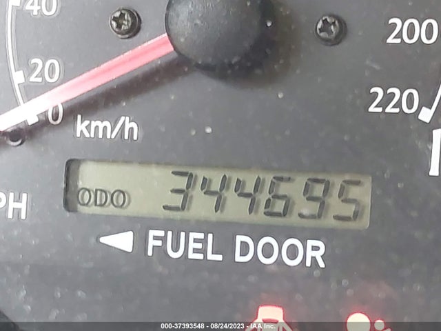 2002 TOYOTA CAMRY SOLARA SE VIN: 2T1CE22P62C013560