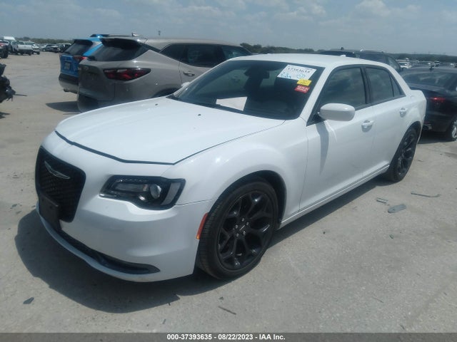 Chrysler 300 300s 2019 2C3CCABG4KH682775 Image 2