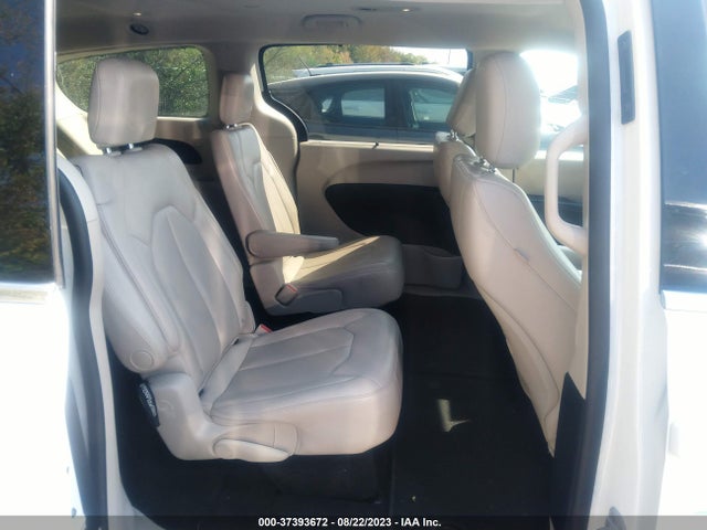 2C4RC1DG7MR532496 Chrysler Voyager Lxi