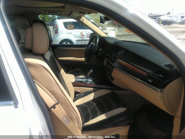 2011 BMW X5 50I VIN: 5UXZV8C55BLL67720