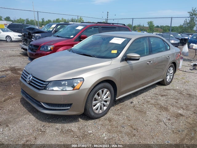 1VWAT7A38FC024015 Volkswagen Passat 1.8t Wolfsburg Ed