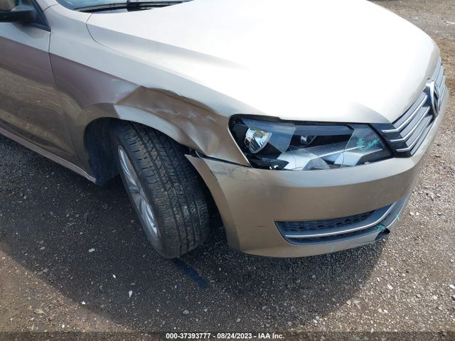 1VWAT7A38FC024015 Volkswagen Passat 1.8t Wolfsburg Ed