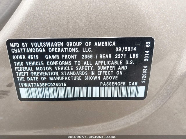 1VWAT7A38FC024015 Volkswagen Passat 1.8t Wolfsburg Ed