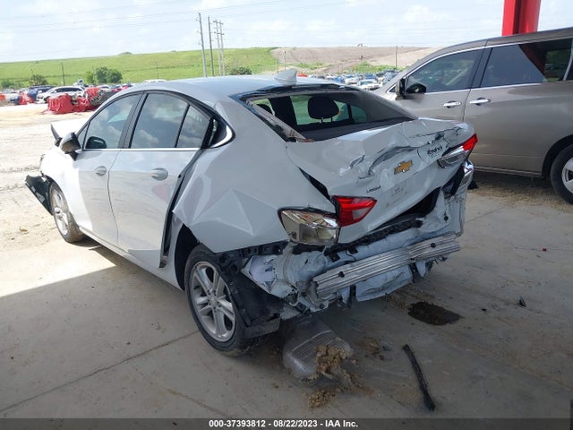 Chevrolet CRUZE LT 2018 1G1BE5SM8J7228224 Image 3