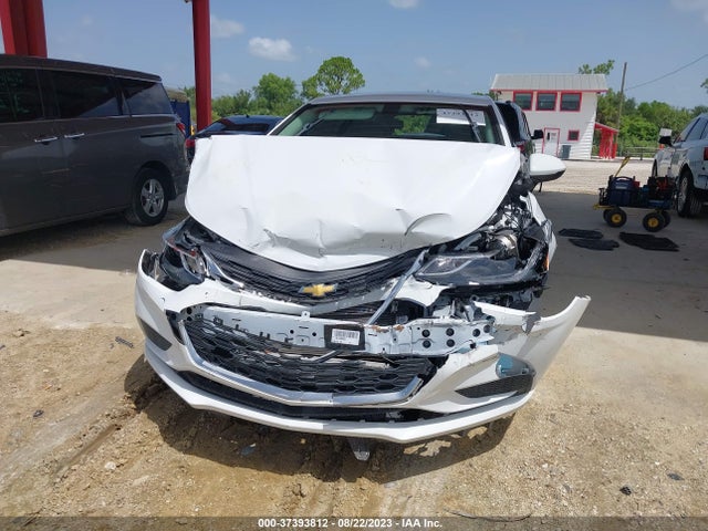 Chevrolet CRUZE LT 2018 1G1BE5SM8J7228224 Image 6