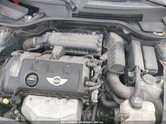 2011 MINI COOPER WMWSU3C53BT099630 Photo 9
