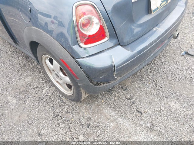 2011 MINI COOPER WMWSU3C53BT099630 Photo 5