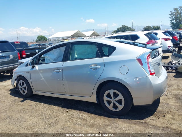 Toyota Prius Four 2015 JTDKN3DU6F0449667 Image 6