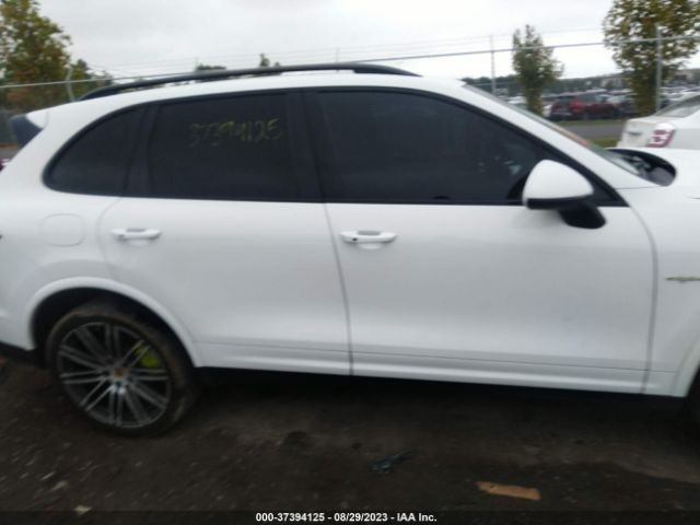 WP1AE2A27HLA70072 Porsche Cayenne S E-hybrid