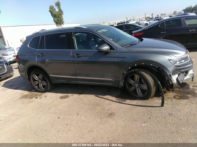 3VV4B7AXXJM211710 Volkswagen Tiguan Sel Premium