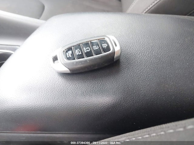 2021 HYUNDAI ELANTRA SEL VIN: KMHLS4AG5MU111082