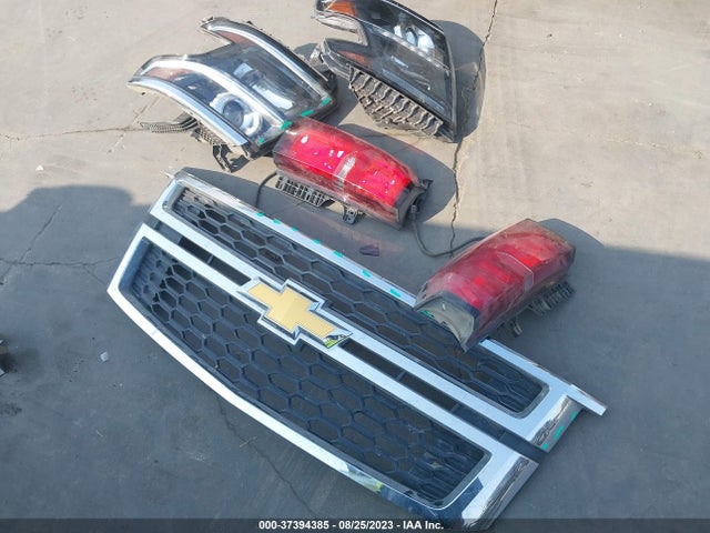 Chevrolet Suburban Lt 2018 1GNSCHKC1JR354569 Image 12