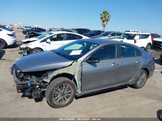 3KPF54AD2NE491030 KIA Forte Gt-line