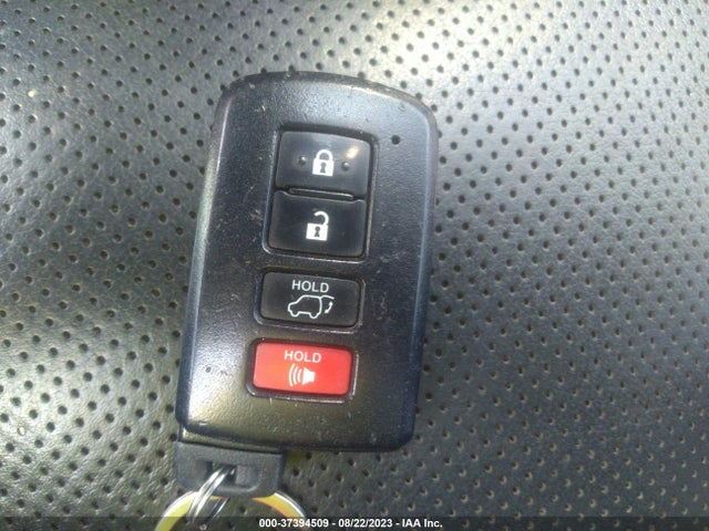 Toyota Highlander Limited 2016 5TDYKRFH3GS165188 Image 11
