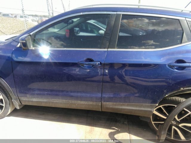 JN1BJ1CP3HW008920 Nissan Rogue Sport Sl