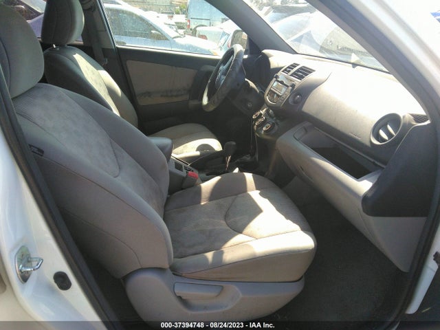 2011 TOYOTA RAV4 VIN: 2T3KF4DV2BW080484
