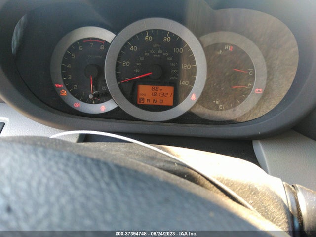 2011 TOYOTA RAV4 VIN: 2T3KF4DV2BW080484