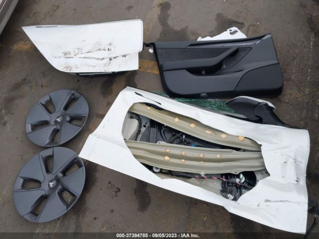5YJ3E1EA5NF295983 Tesla MODEL 3
