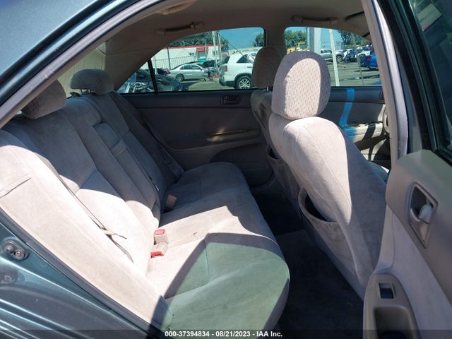 2004 TOYOTA CAMRY LE/XLE VIN: 4T1BF32K74U068412