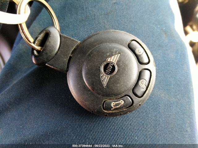 2011 MINI COOPER S WMWSV3C52BTY20307 Photo 10