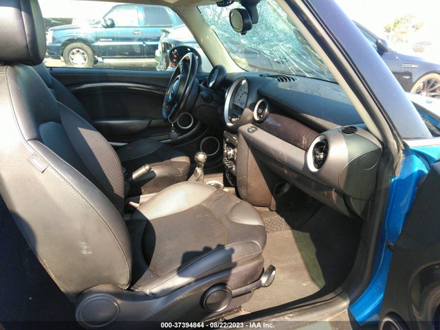 2011 MINI COOPER S WMWSV3C52BTY20307 Photo 4