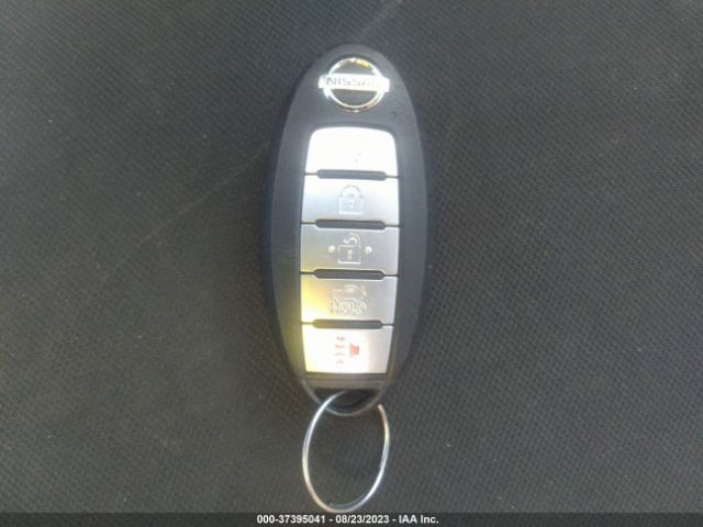 3N1CN8FV6LL876128 Nissan VERSA SR