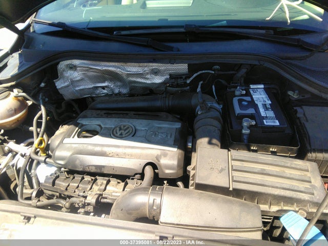 WVGAV7AX0FW508674 Volkswagen TIGUAN SE
