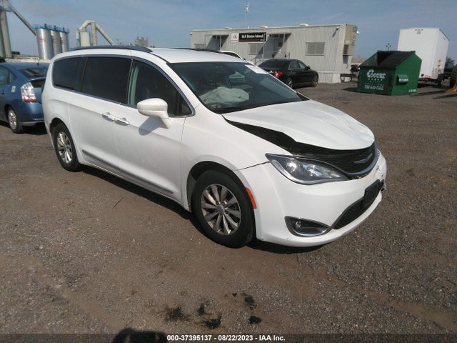 2019 2C4RC1BG7KR609058 main image