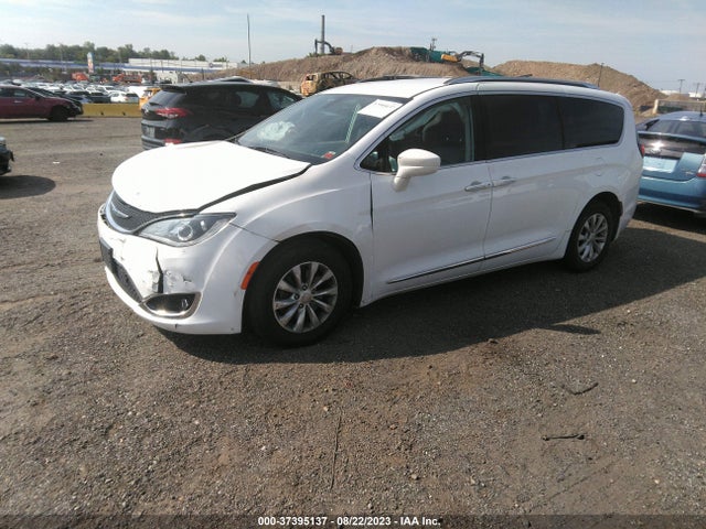 Chrysler Pacifica Touring L 2019 2C4RC1BG7KR609058 Image 2