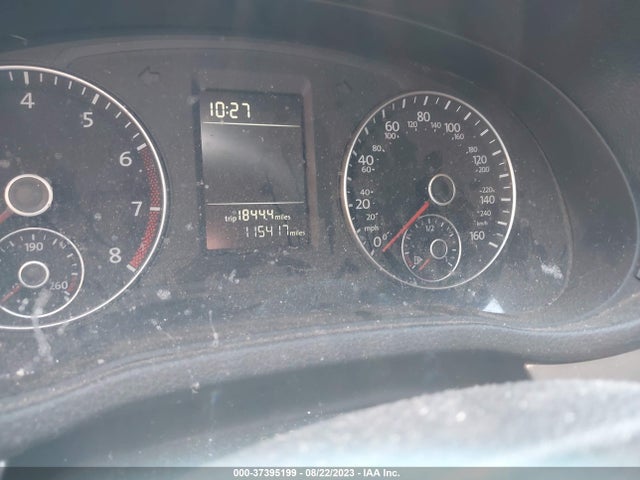 1VWAT7A39FC084899 Volkswagen Passat 1.8t Limited Edition