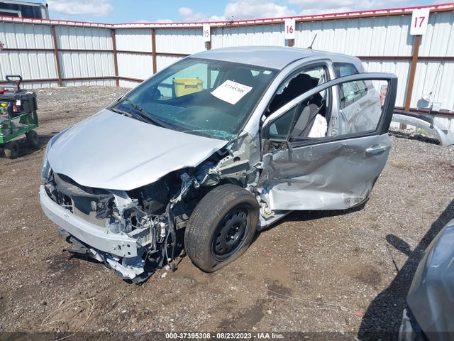 Toyota YARIS LE 2015 VNKJTUD36FA024806 Image 2