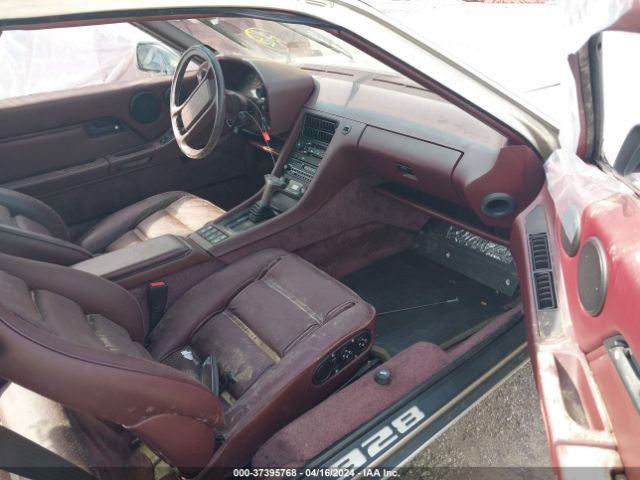 1989 PORSCHE 928 WP0JB0924KS860168 Photo 4