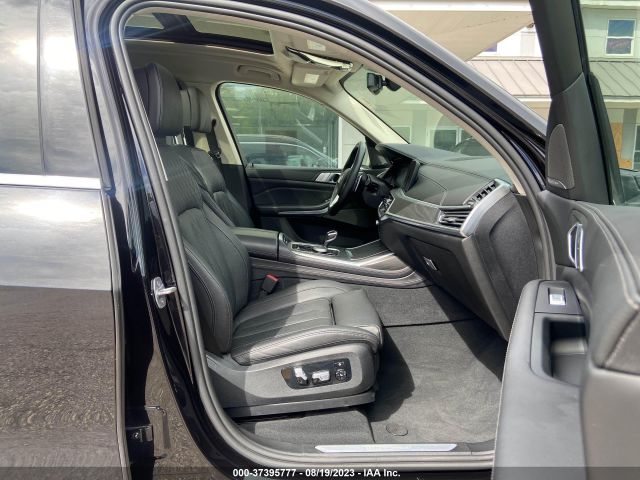 5UXCW2C52KL085986 BMW X7 Xdrive40i