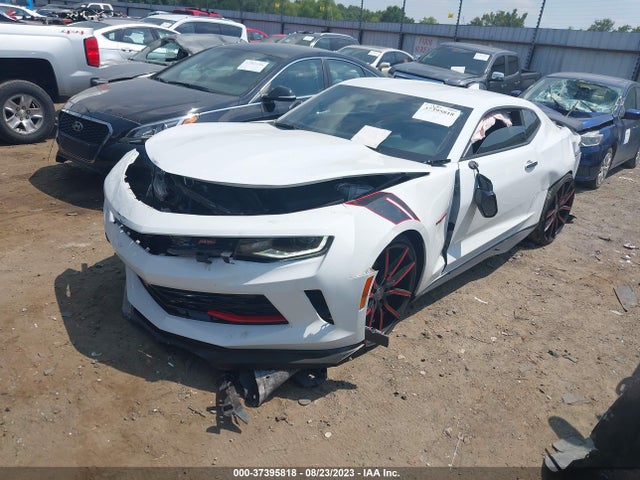 Chevrolet Camaro 1lt 2018 1G1FB1RS5J0146130 Image 2