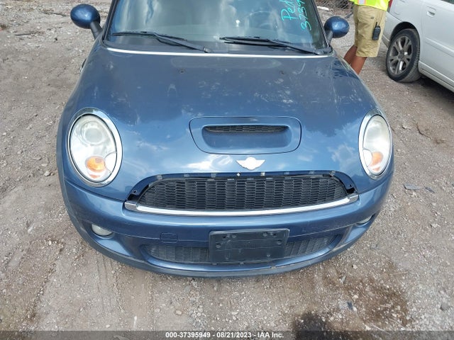 2010 MINI COOPER CONVERTIBLE S VIN: WMWMS3C54ATY09082