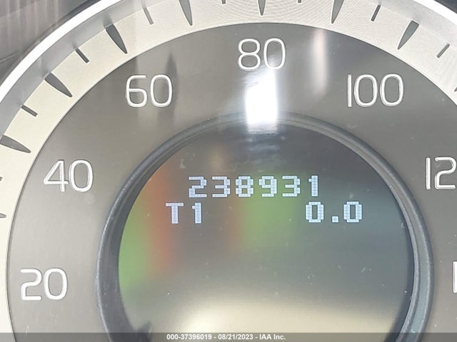2011 VOLVO XC60 3.2L VIN: YV4952DL1B2201371