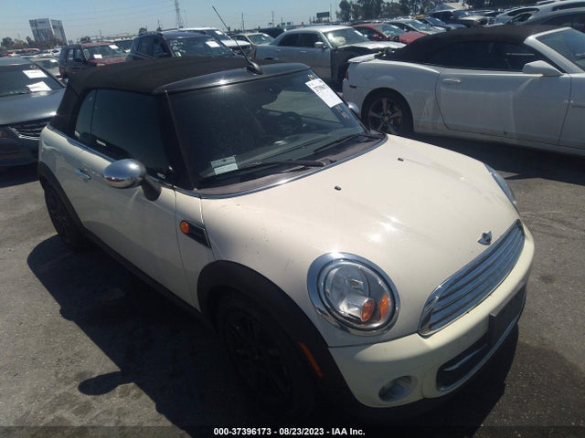 2015 Mini Convertible, VIN: WMWZN3C51FT862956